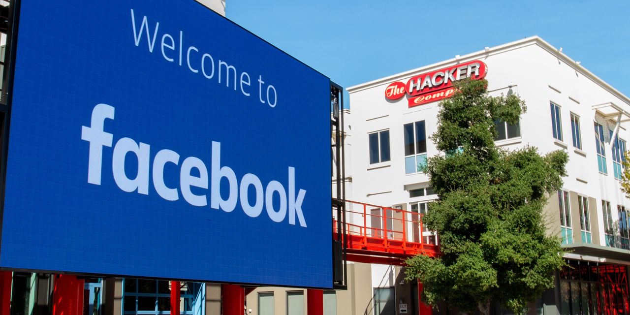 Facebook’s Temporary Absence Shows Its Far-Reaching Presence