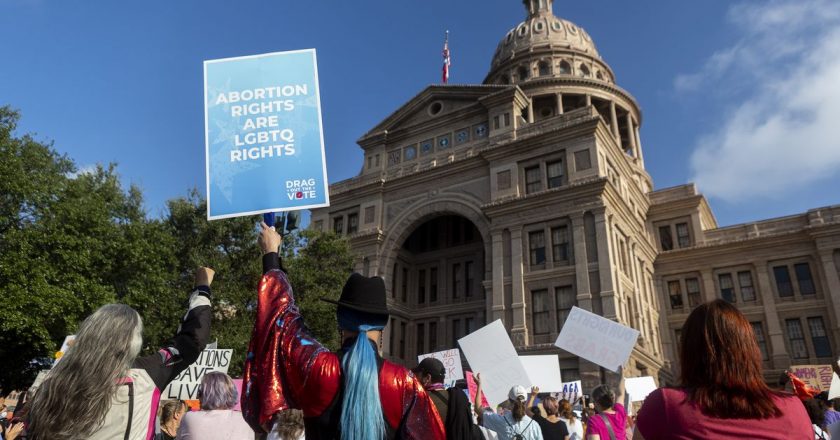 Texas 6-week abortion ban blocked by federal judge