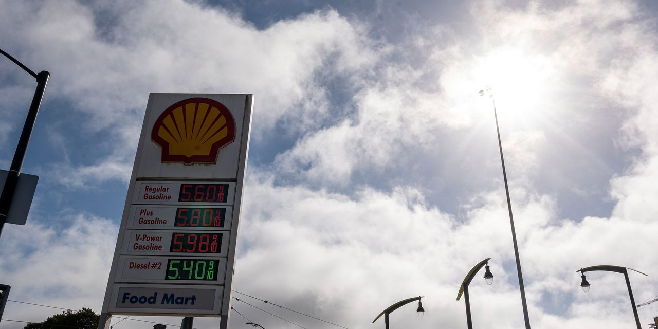 Shell to Move HQ to London, in Historic Shift Amid Energy Transition