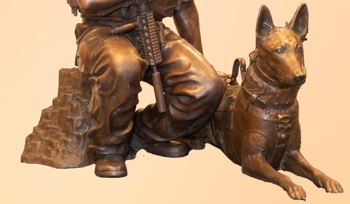 U.S. Navy Memorial unveils statue honoring war dogs, first in nation’s capital