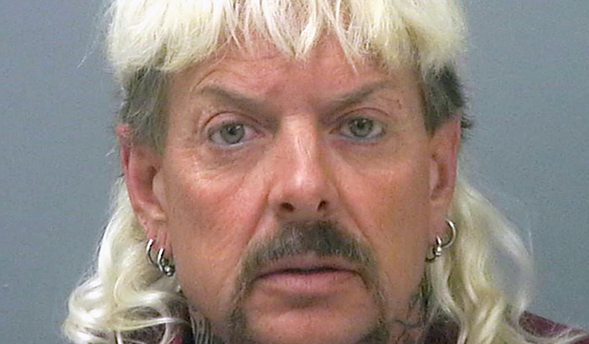 Tiger King Joe Exotic delaying treatment for resentencing