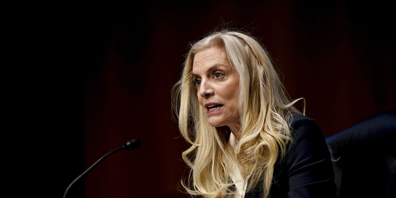 Fed’s Brainard Says Reducing Inflation Is Top Priority