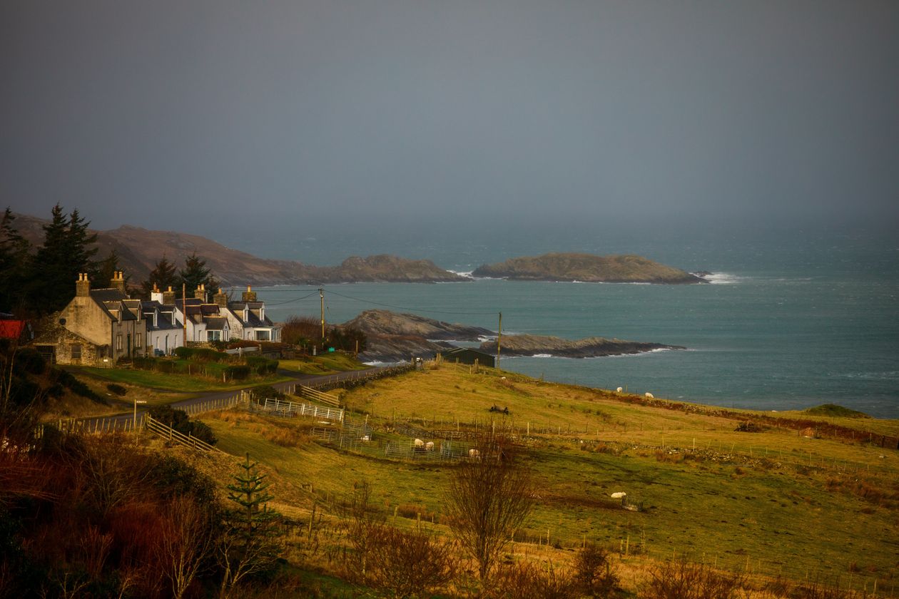 On Scotland’s Haunting Coast, a Village Dreams of Space