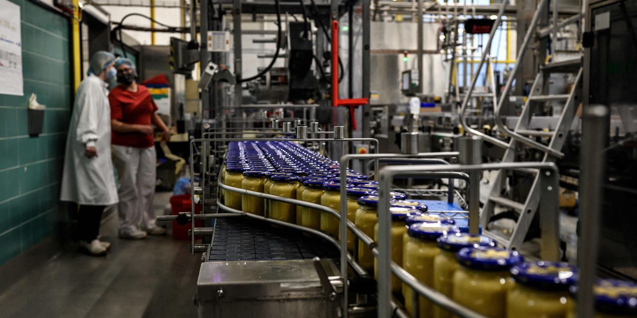 U.S., European Factories See Easing Supply Strains, but Omicron Threatens Setbacks