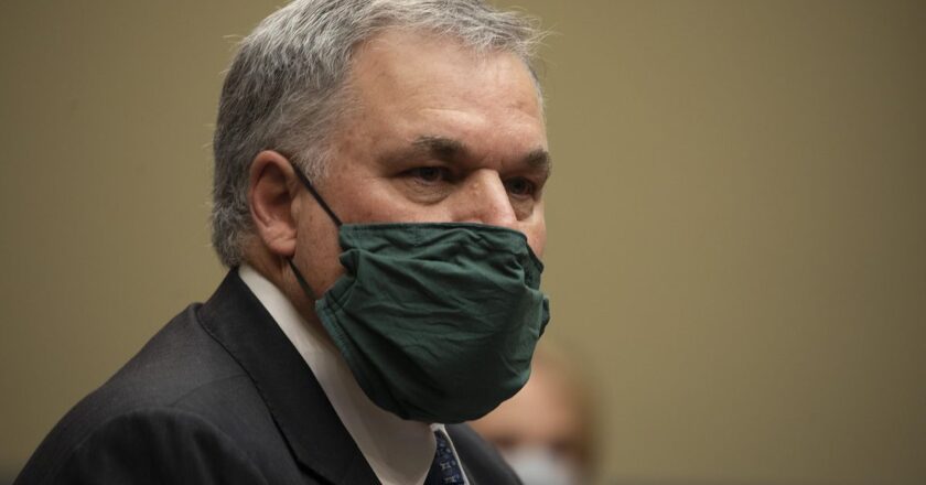 IRS blames pandemic, Congress for failure to process taxpayers’ returns