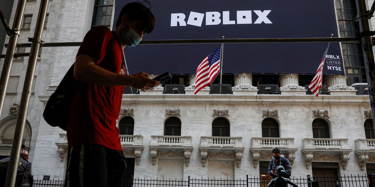 Roblox Stock Falls More Than 25% as Kids Return to Classroom