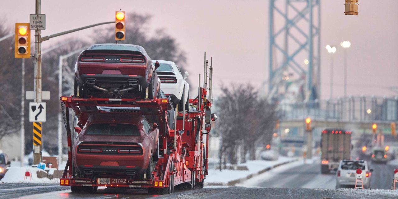 Trucking Rates, Delays Increase Amid Canada Disruptions