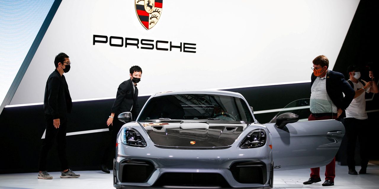 Porsche, Apple Discussed Undisclosed Projects Last Year