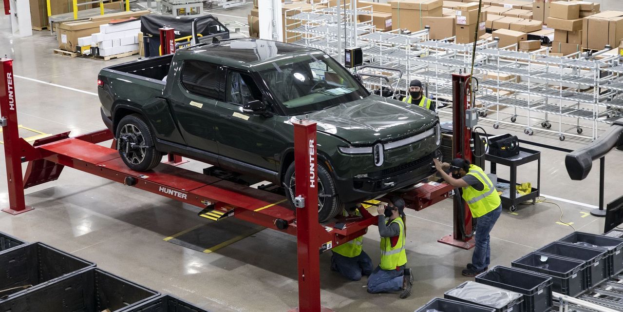 Rivian Automotive Curtails 2022 Output, Citing Supply-Chain Disruptions