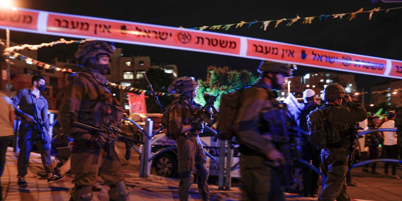 Israel Arrests Two Palestinians Suspected in Elad Terrorist Attack