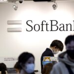 SoftBank Loses  Billion on Tech Investments Amid Selloff