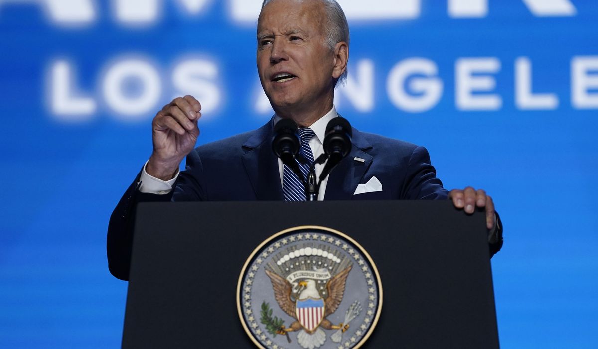 Biden says an anti-gun executive order would make him like Trump