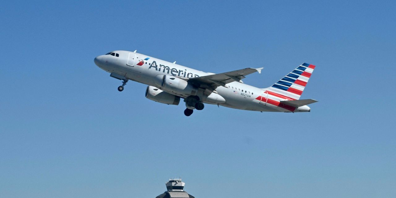 American Airlines Computer Glitch Disrupts Pilots’ Schedules