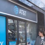 AT&T Racks Up Wireless Customers