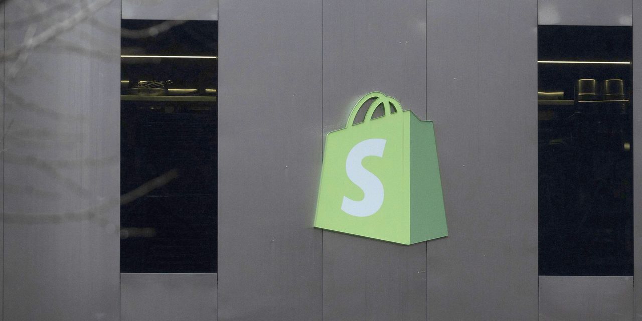 Shopify to Lay Off 10% of Workers in Broad Shake-Up