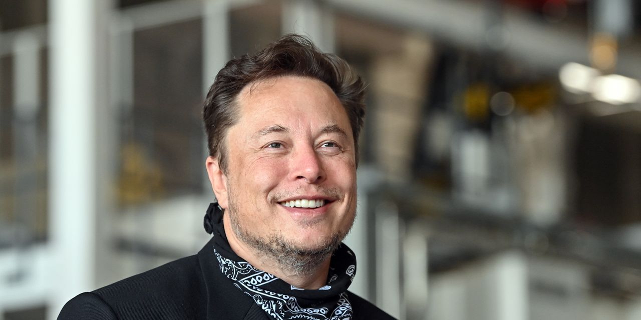 Elon Musk’s Twitter About-Face Would Add to Hefty Tesla, SpaceX Workload