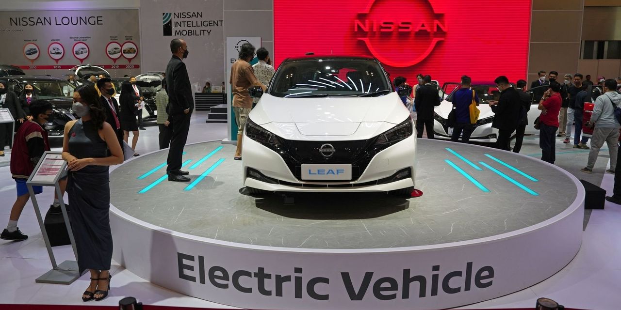 Nissan Confirms It Is in Talks Over Investment in Renault EV Unit