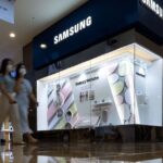 Samsung Expects Profit to Slump