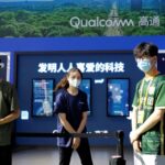 Chip Maker Qualcomm Sees Smartphone Slump Worsening