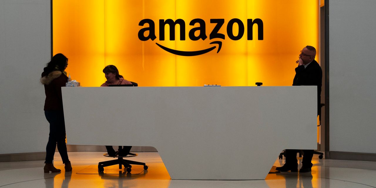 Layoffs Hit Tech as Amazon, Lyft Warn of Downturn