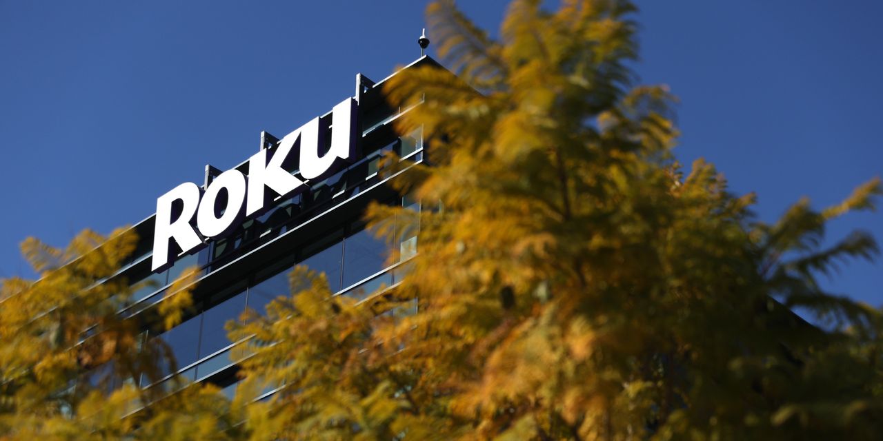 Roku Shares Tumble as Company Warns of Tough Holiday Season