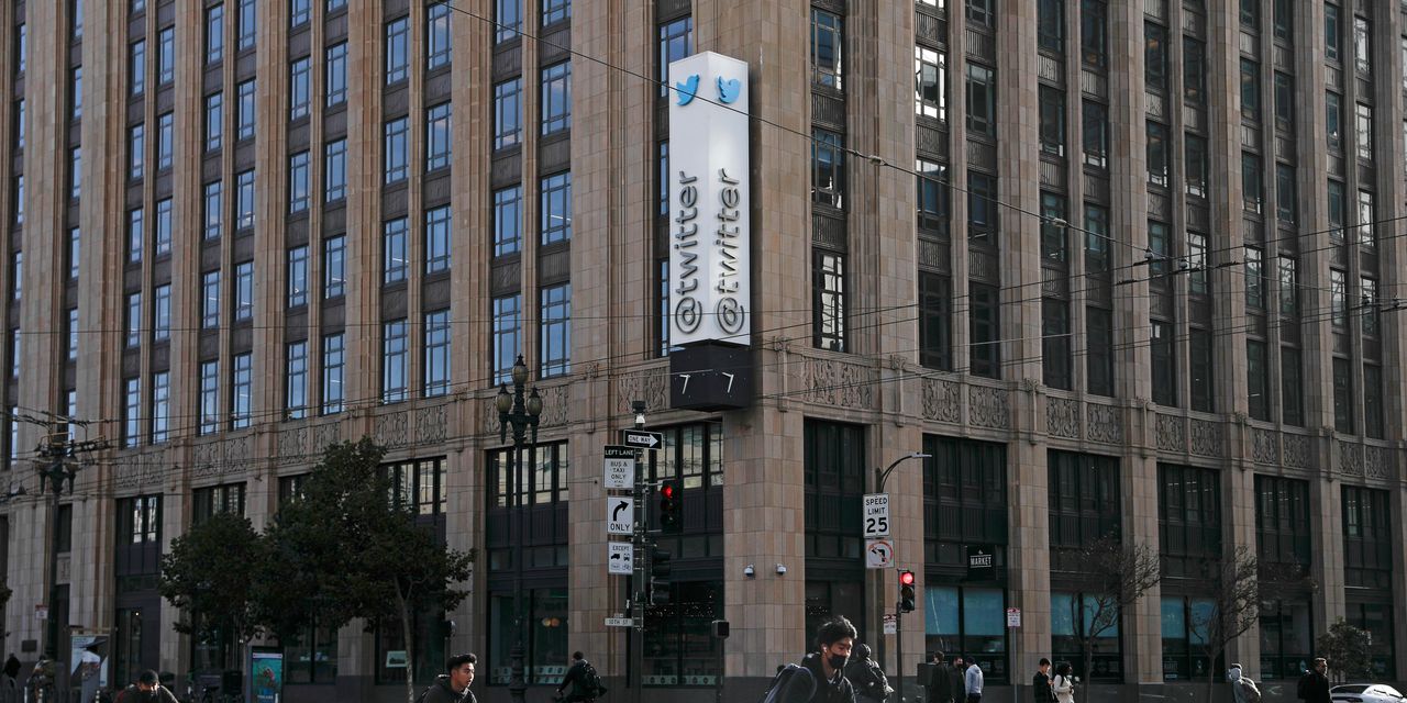 Twitter’s Advertising Exodus Accelerates, Despite Outreach From Elon Musk